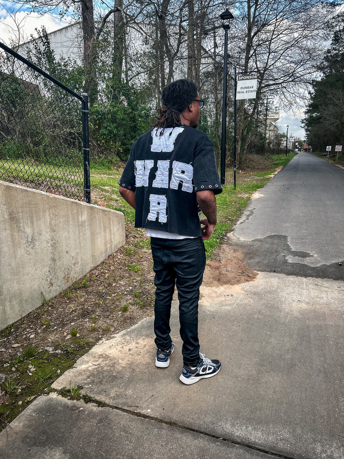 'WAR' TEE
